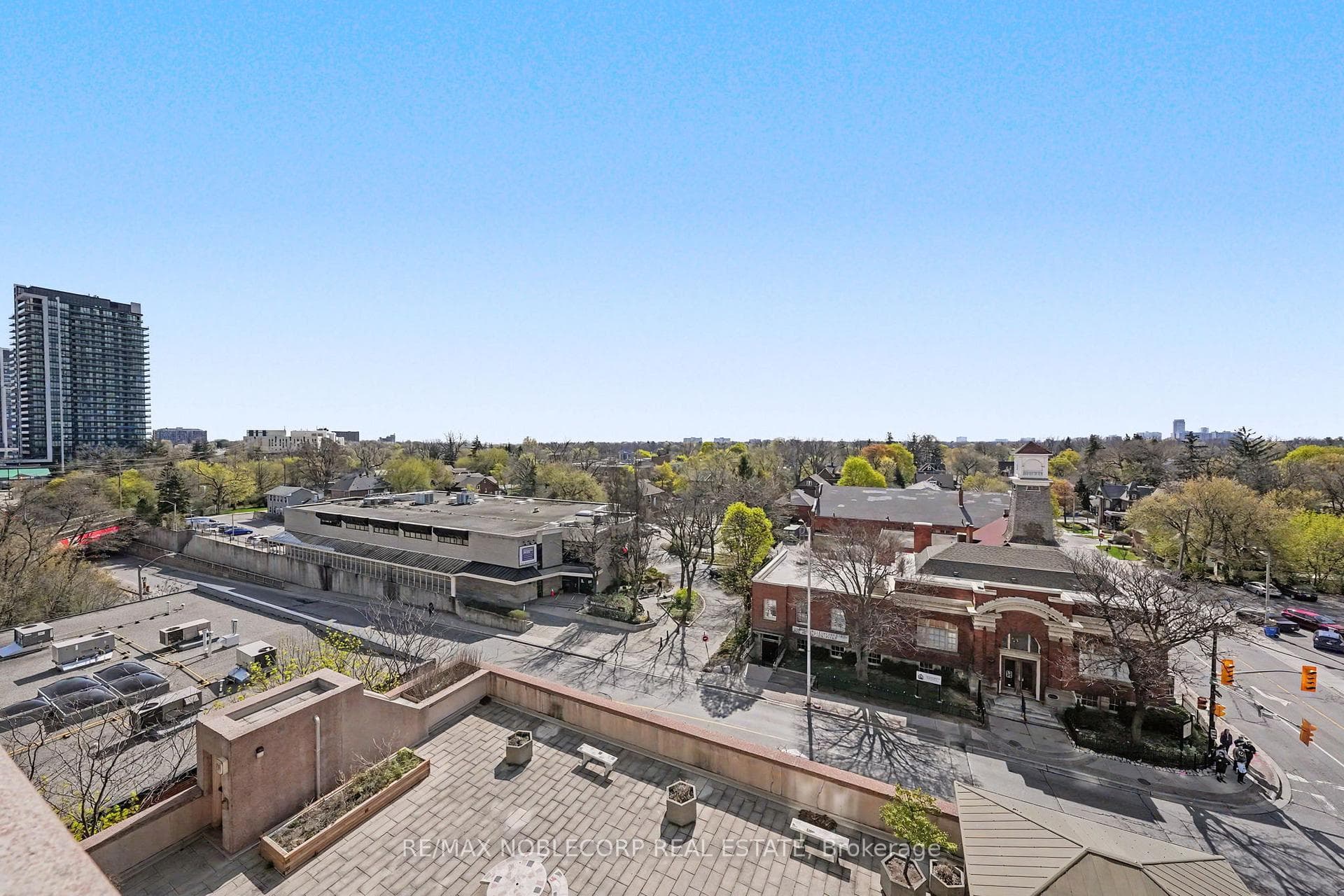 1 Belvedere Court Unit 709 photo 22