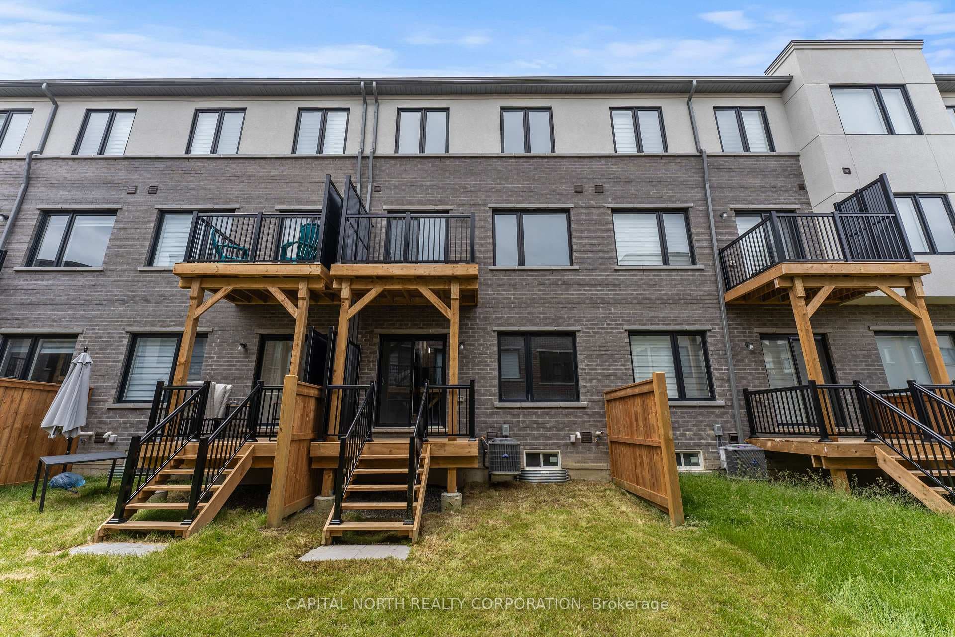 55 Lambert Lane photo 37