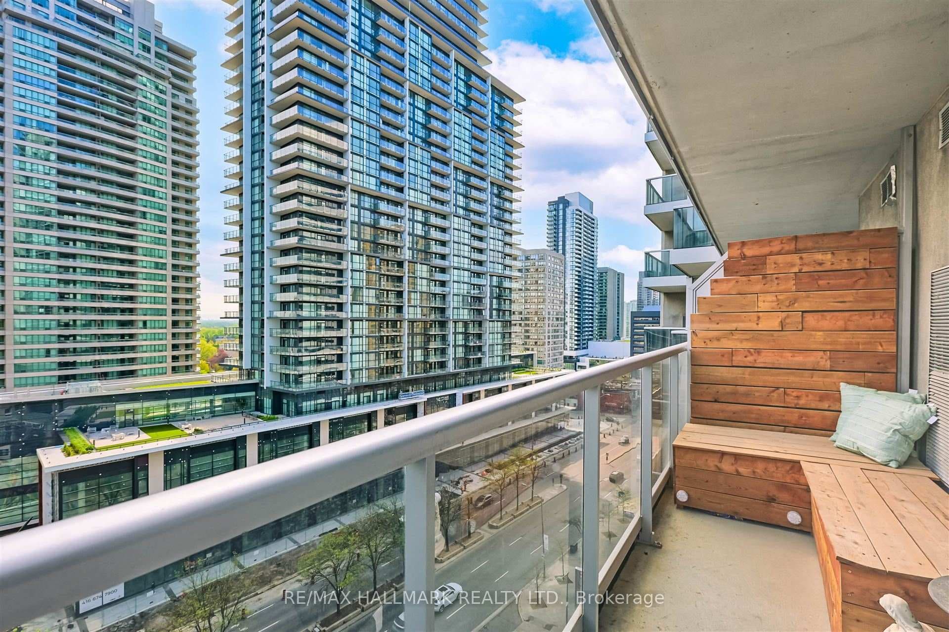 4968 Yonge Street Unit 1507 photo 13