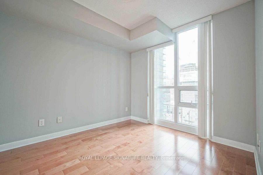 12 Yonge Street Unit 1711 photo 5