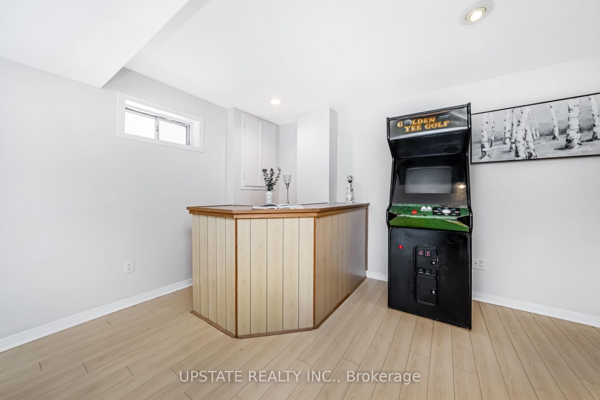 7 Birchway Place photo 32