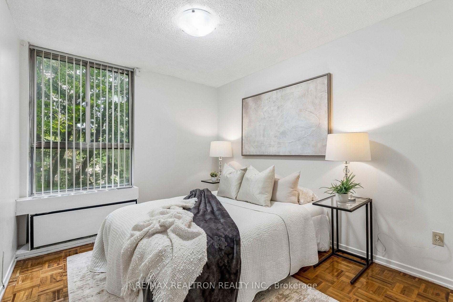 1111 Steeles Avenue Unit 307 photo 28