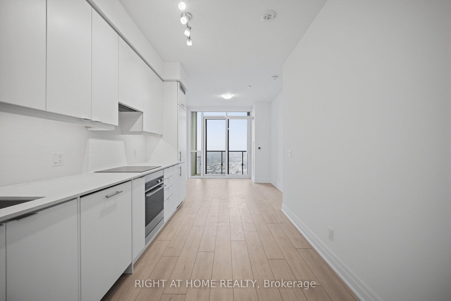 30 Elm Drive Unit 3906 photo 8