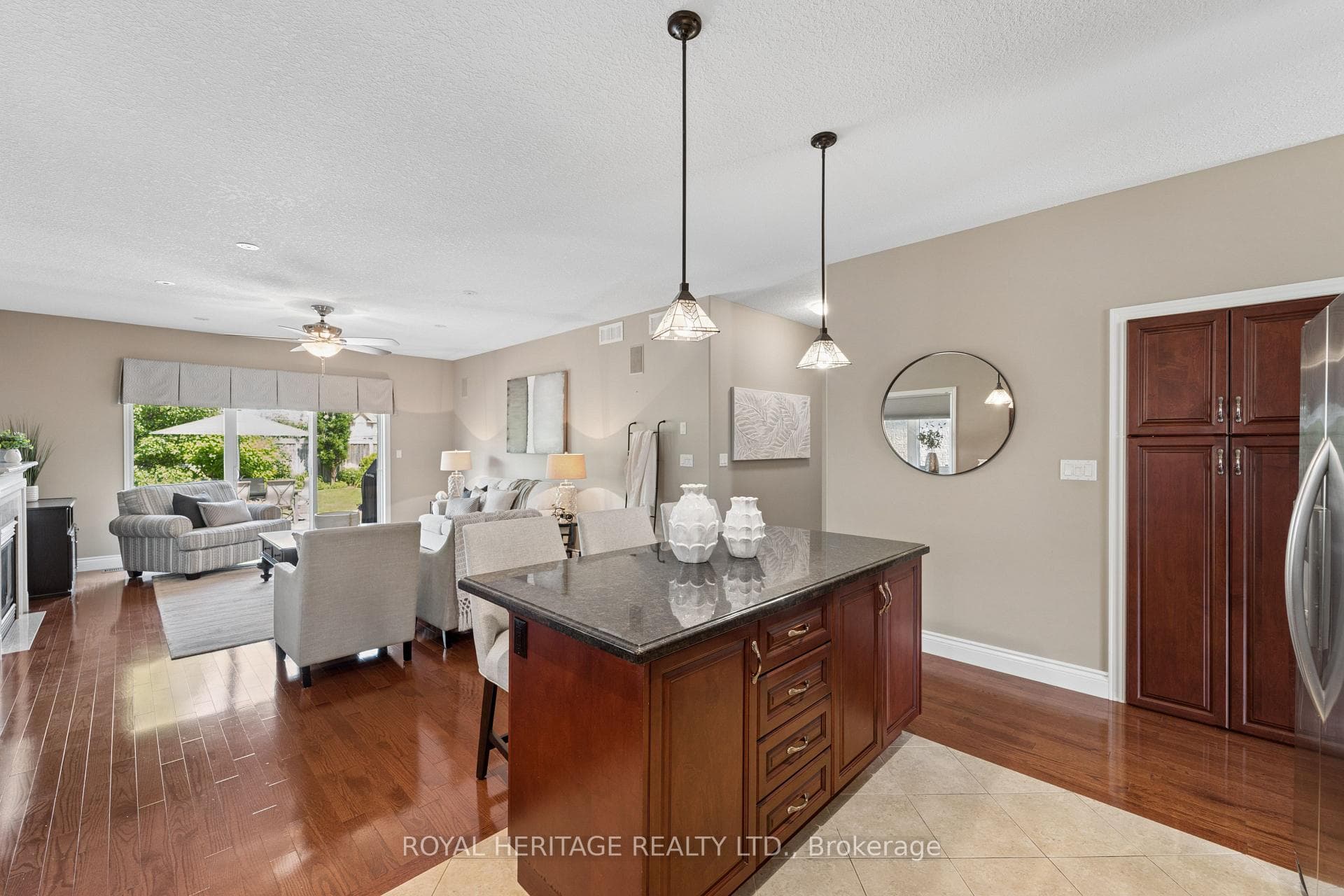 24 Corvinelli Drive photo 7