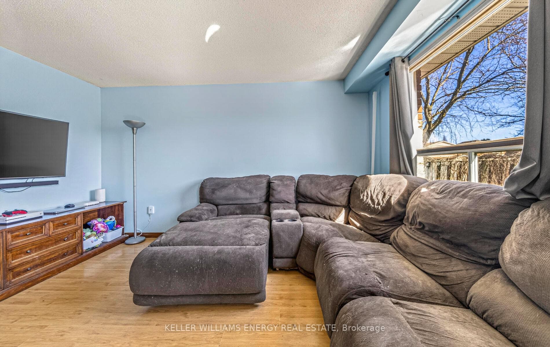 215 Sagebrush Street photo 10