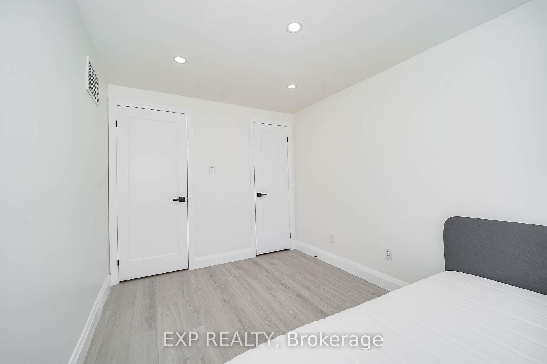 25 Nabob Crescent Unit Upper Lvl photo 28