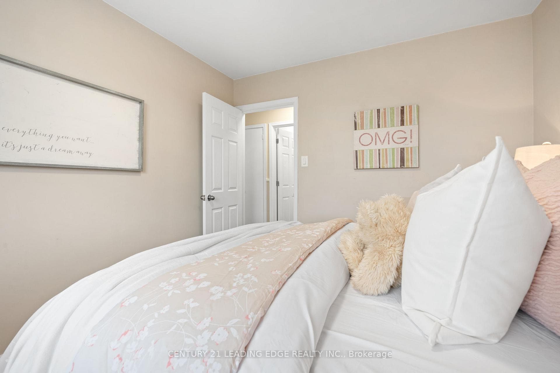 1462 Tremblay Street photo 19