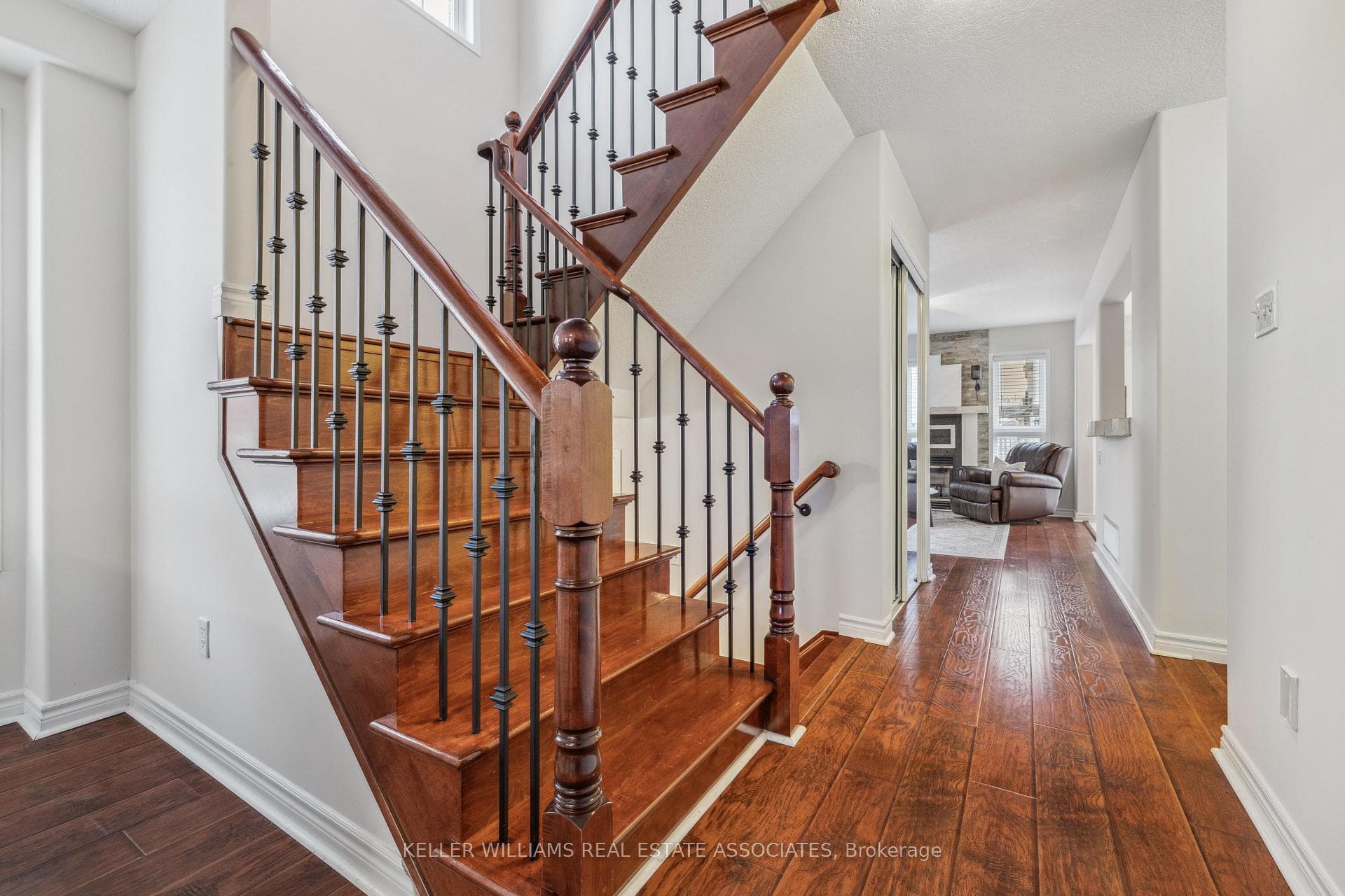 76 Griffiths Avenue photo 8