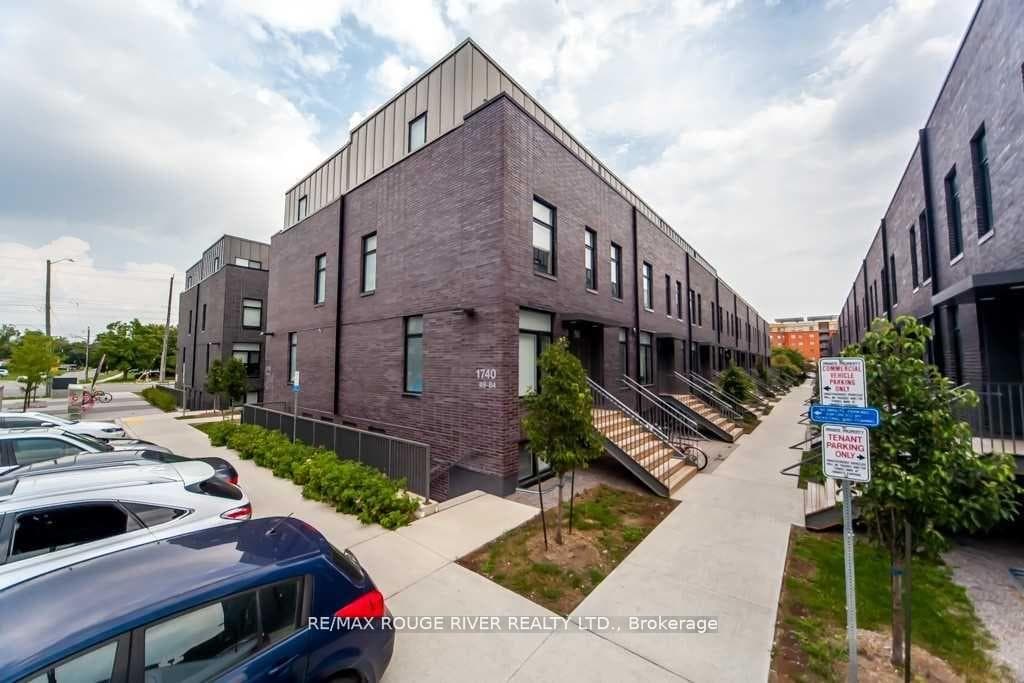 1740 Simcoe Street Unit 56 photo 18