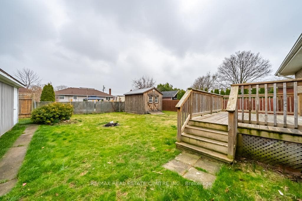 126 Haig Street photo 32