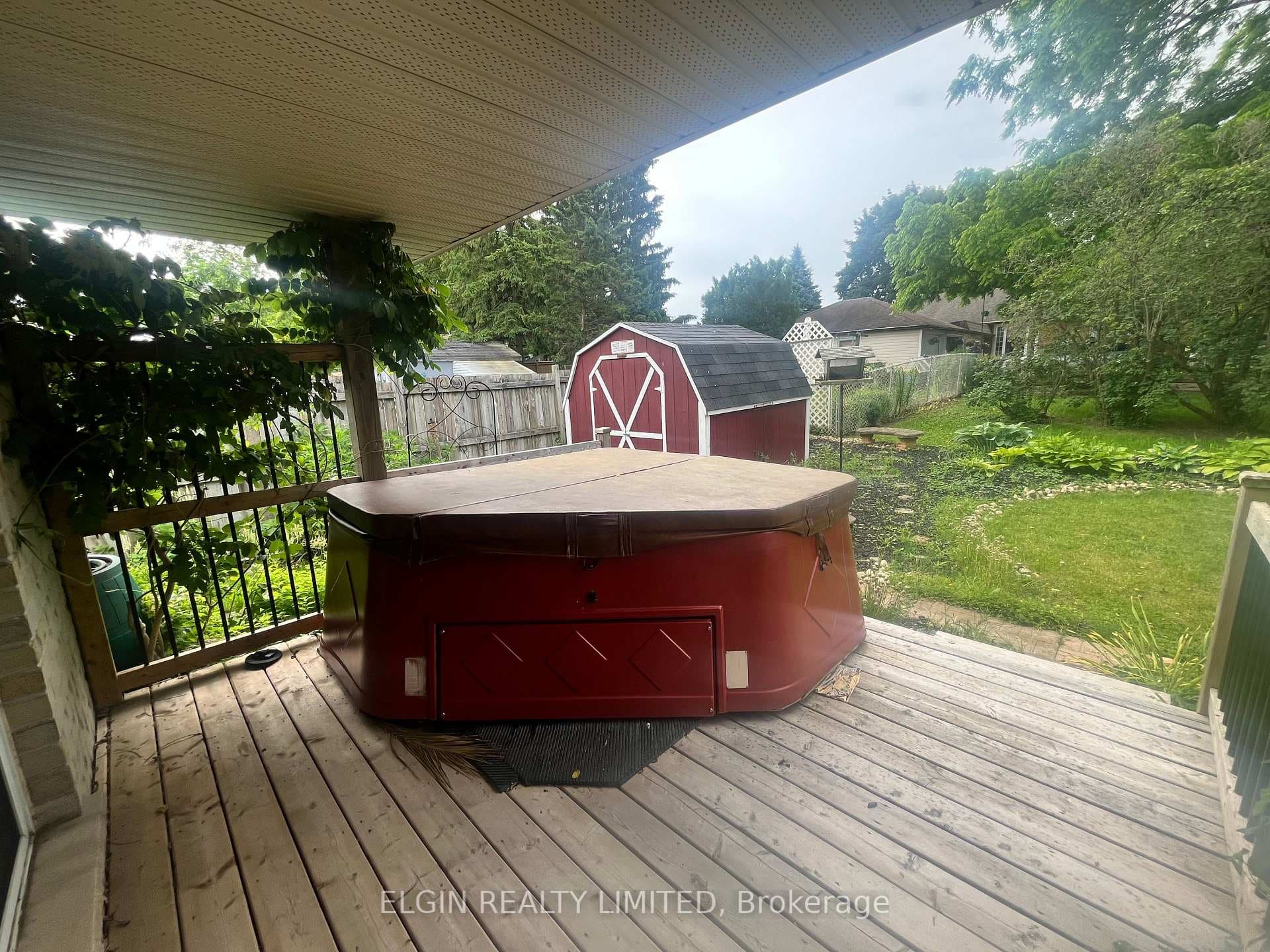 600 Highview Drive photo 21