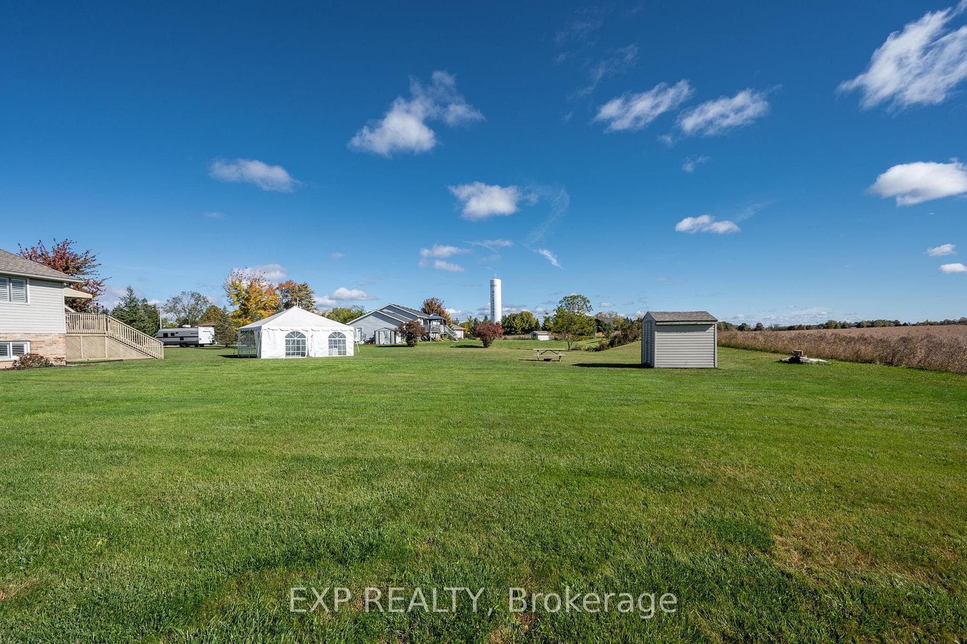 6497 Longwoods Road photo 26