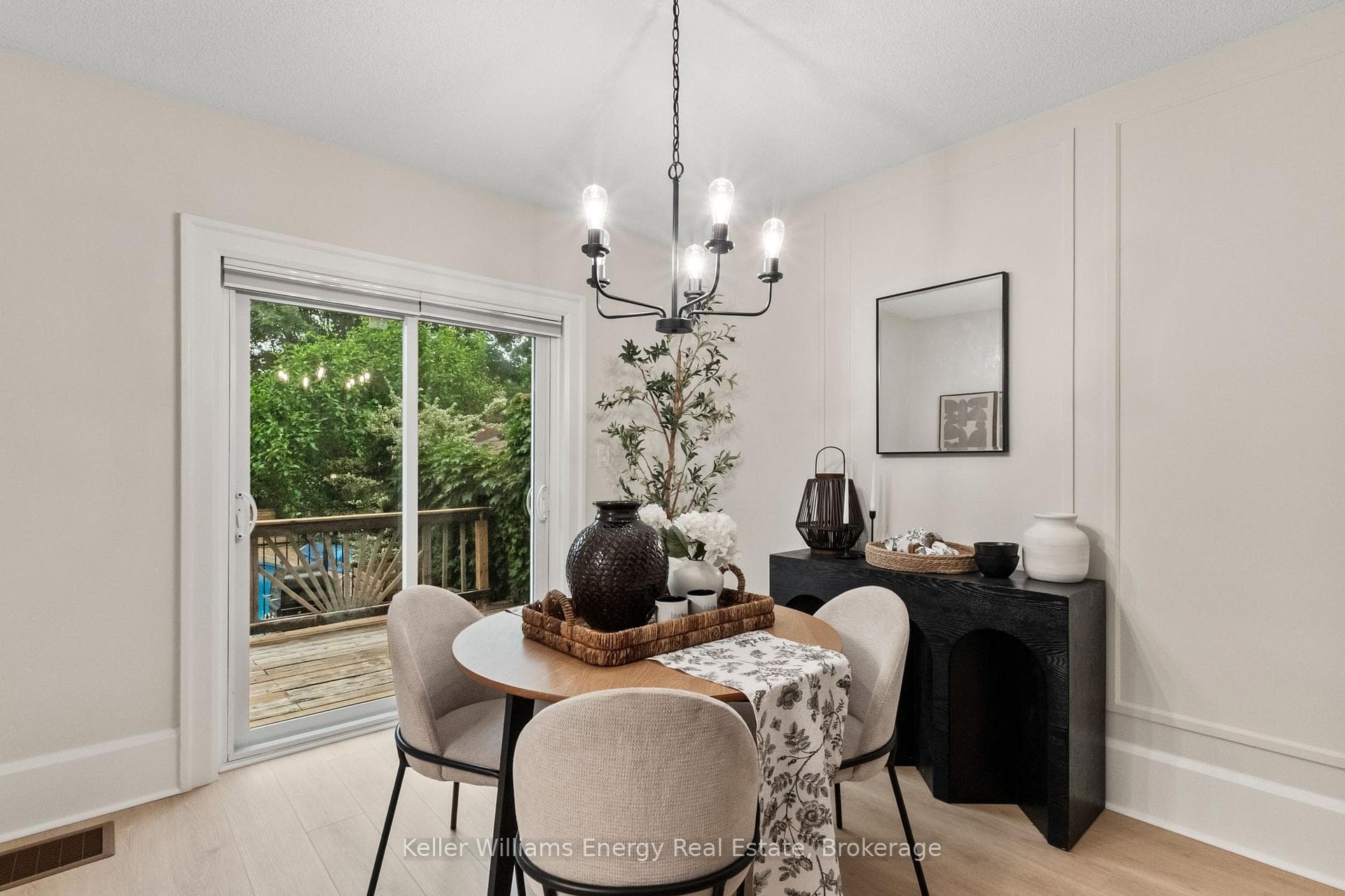 55 Arlington Avenue photo 9