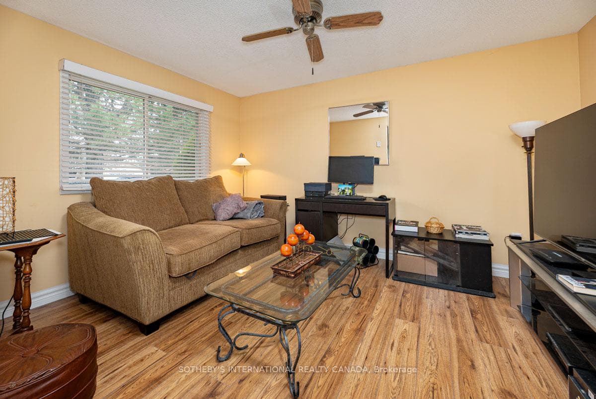 101 Tecumseth Pines Drive photo 4