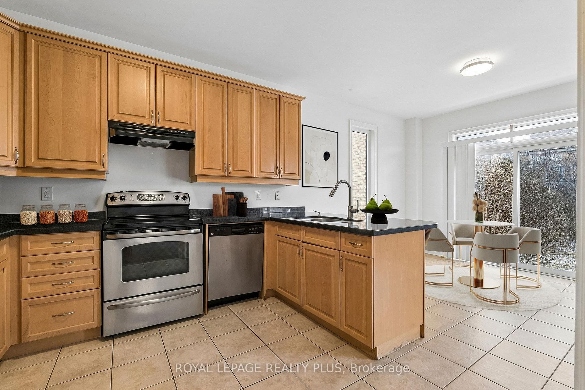 7 West Park Avenue photo 9
