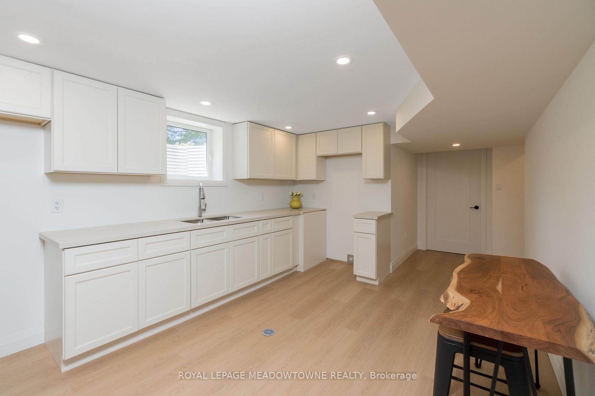 255 Mcdonald Boulevard photo 28