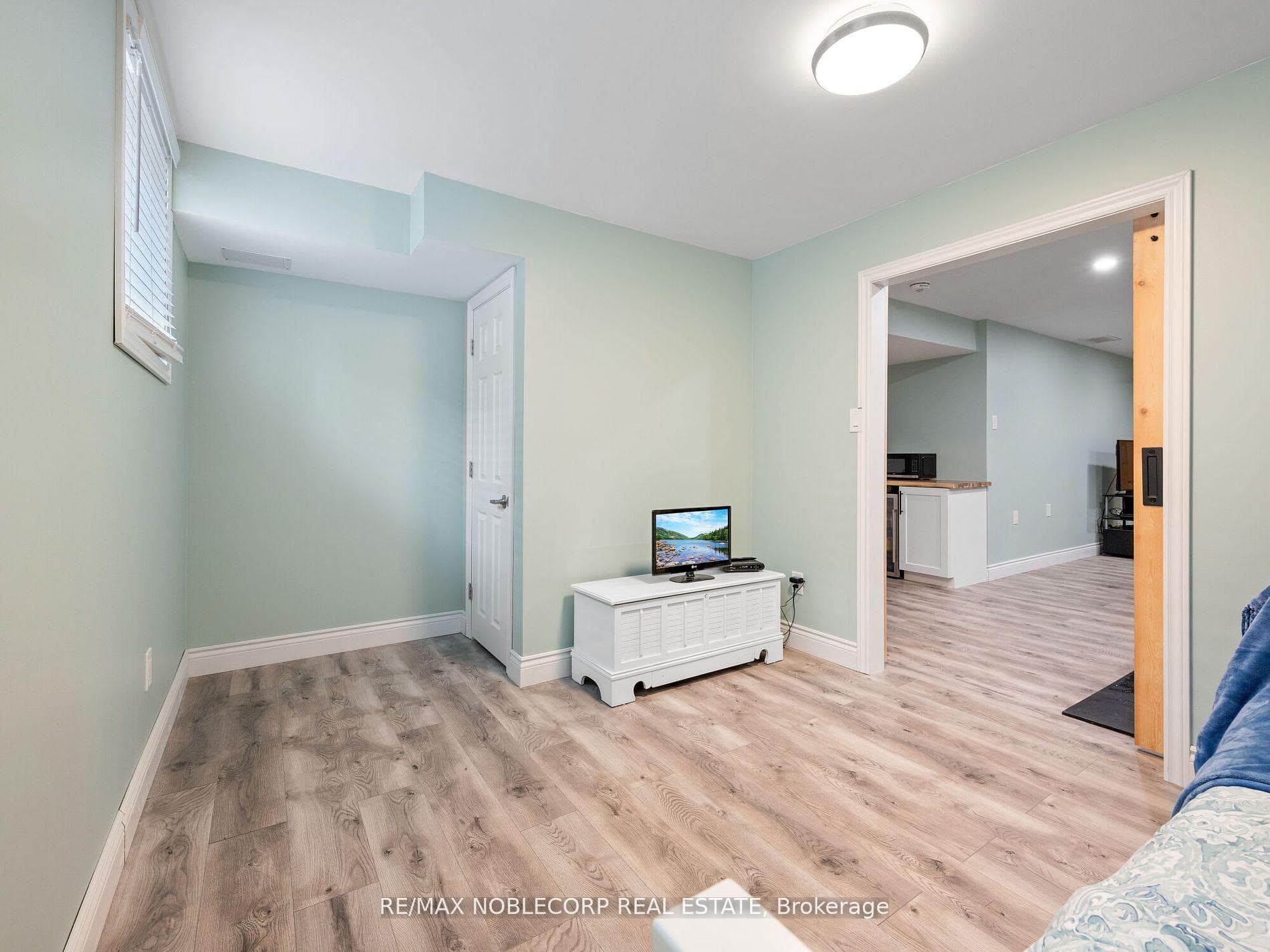 3150 Emperor Drive photo 23