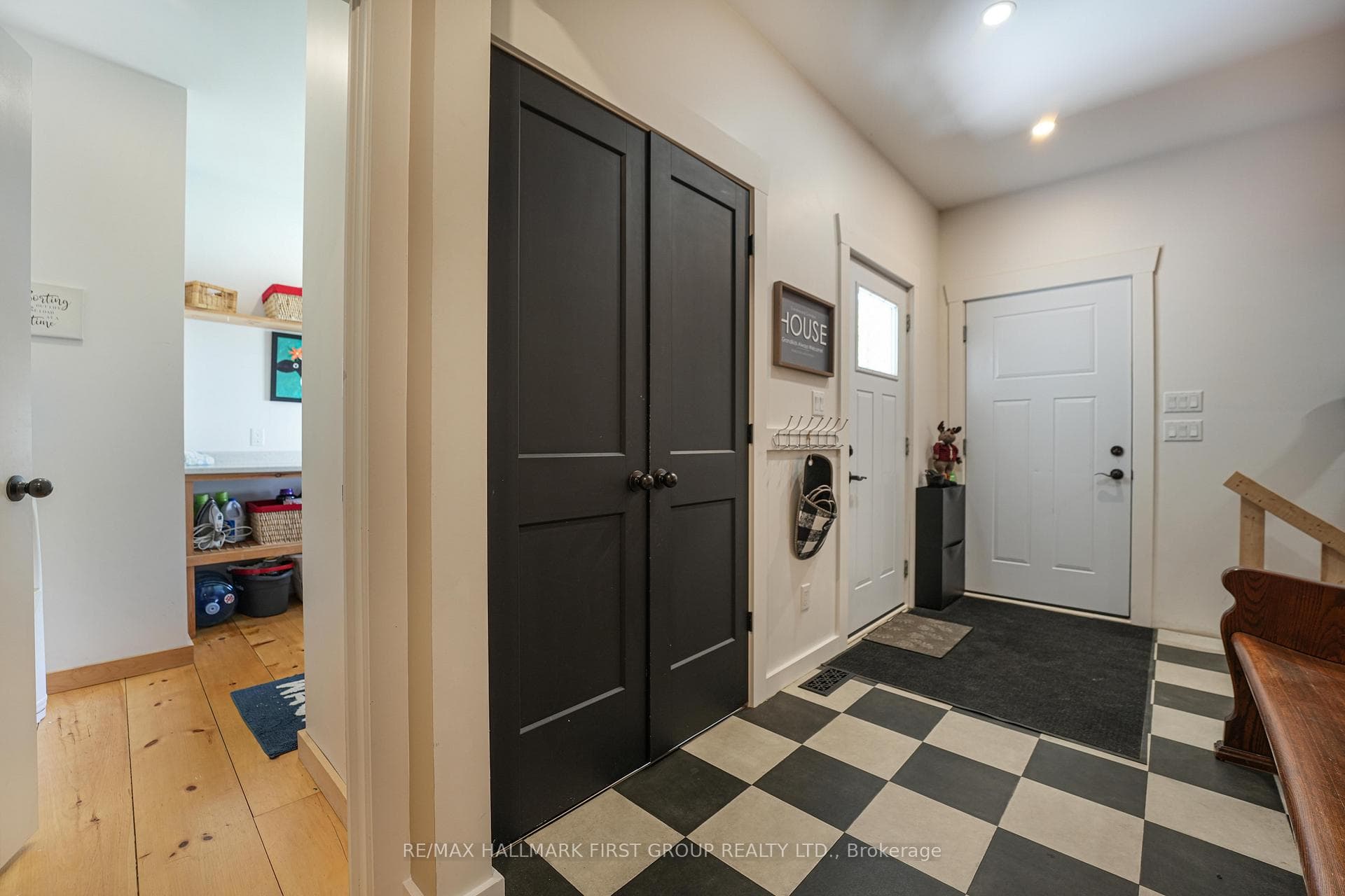 833 Iron Woods Drive photo 29