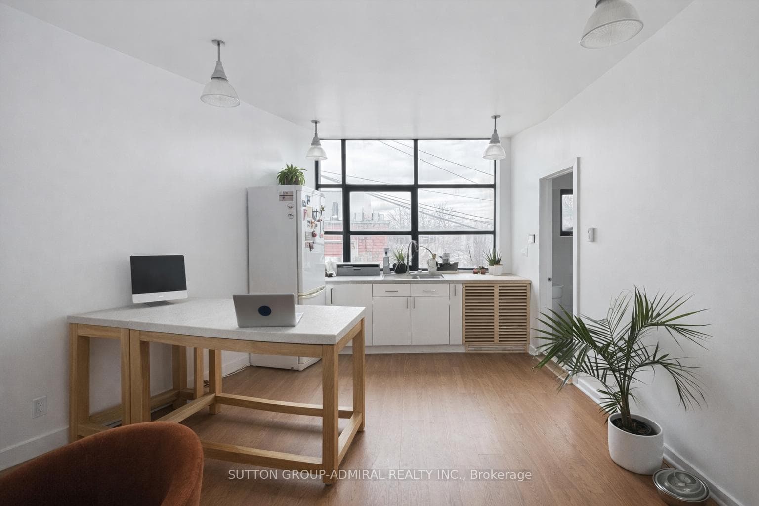 1024 Queen Street Unit 2R photo 1