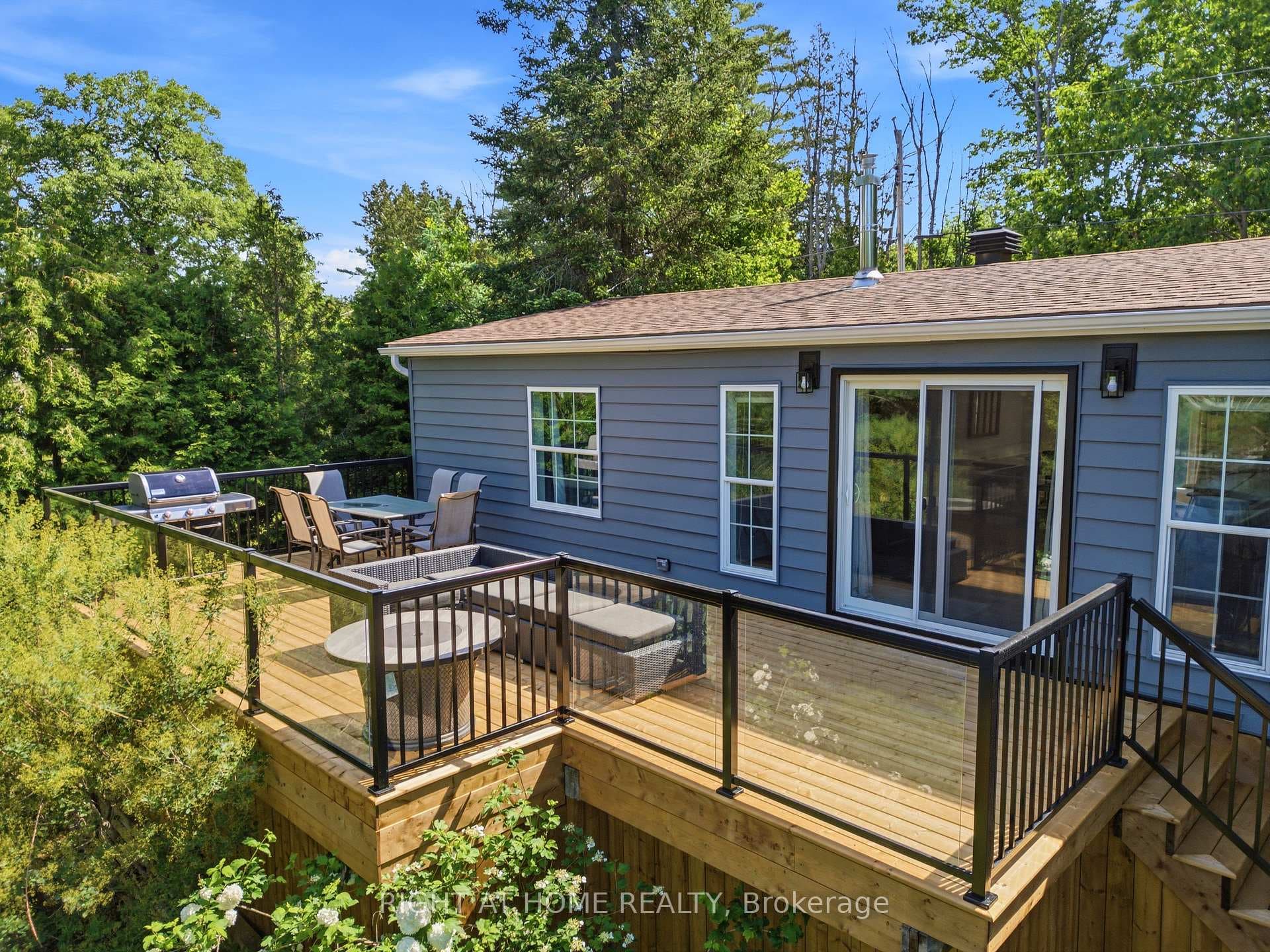 8168 Laidlaw Avenue photo 8