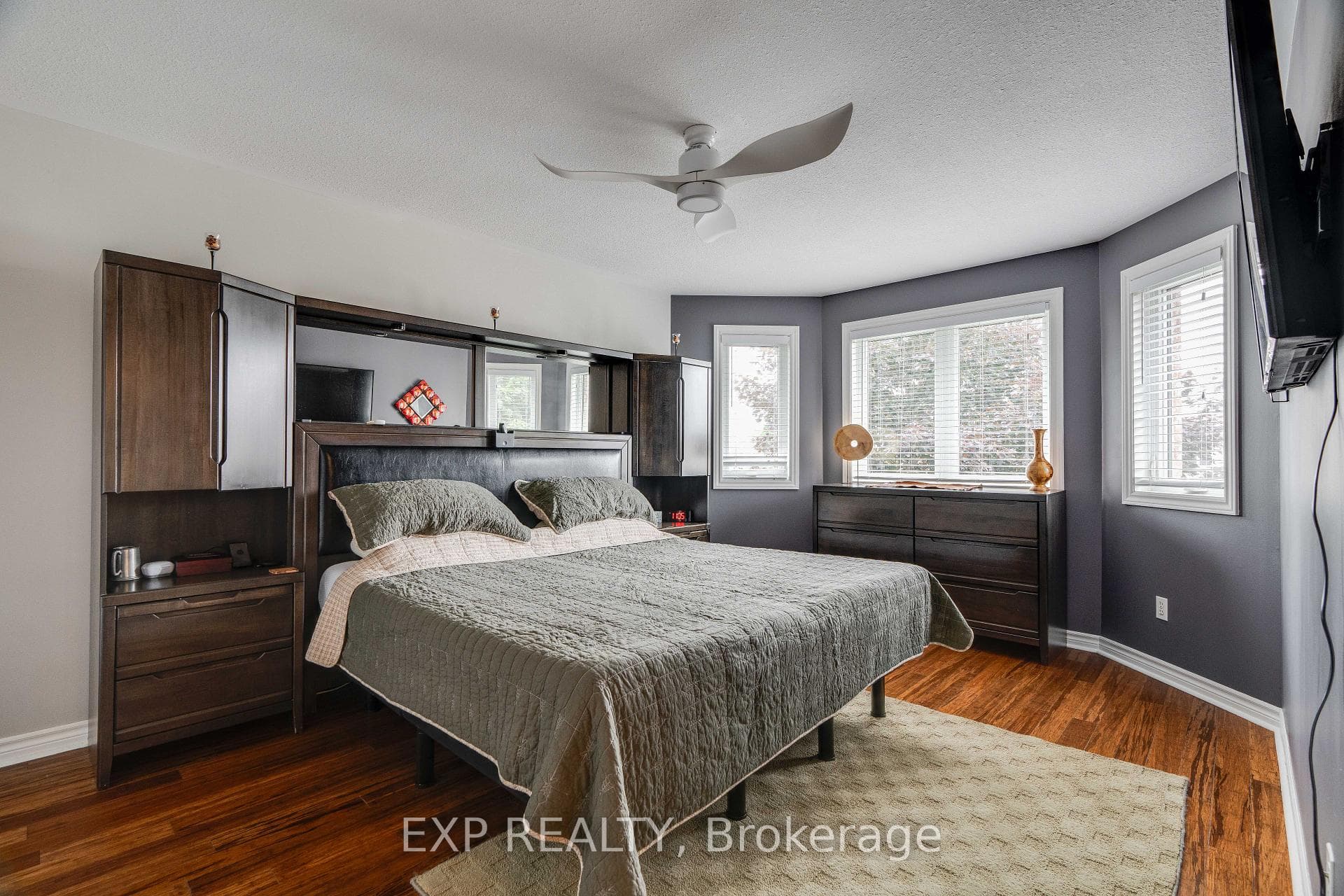 4 Primrose Drive photo 25