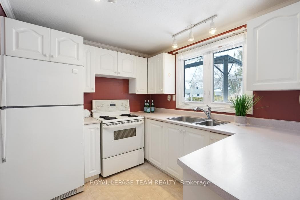 15 Overlake Drive photo 10