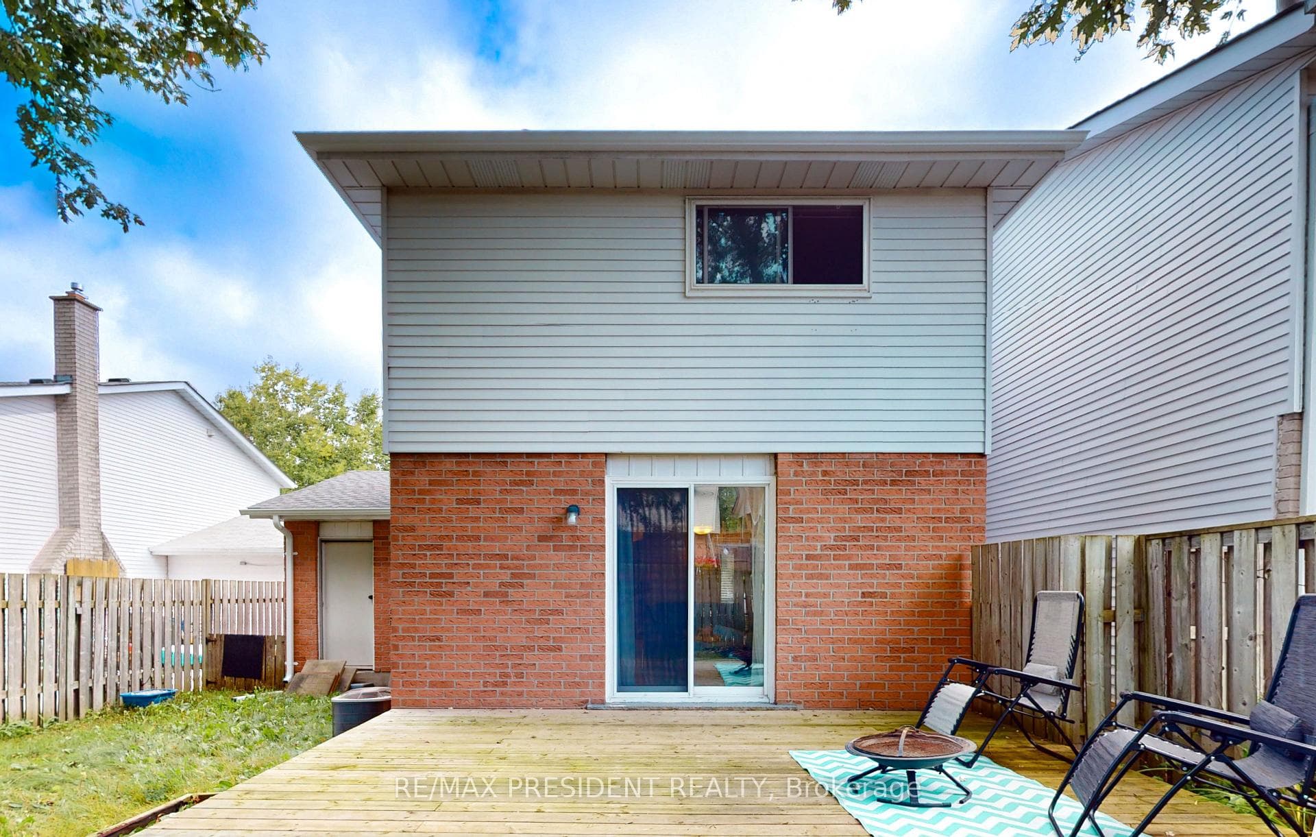 121 B Cornerbrook Crescent photo 40