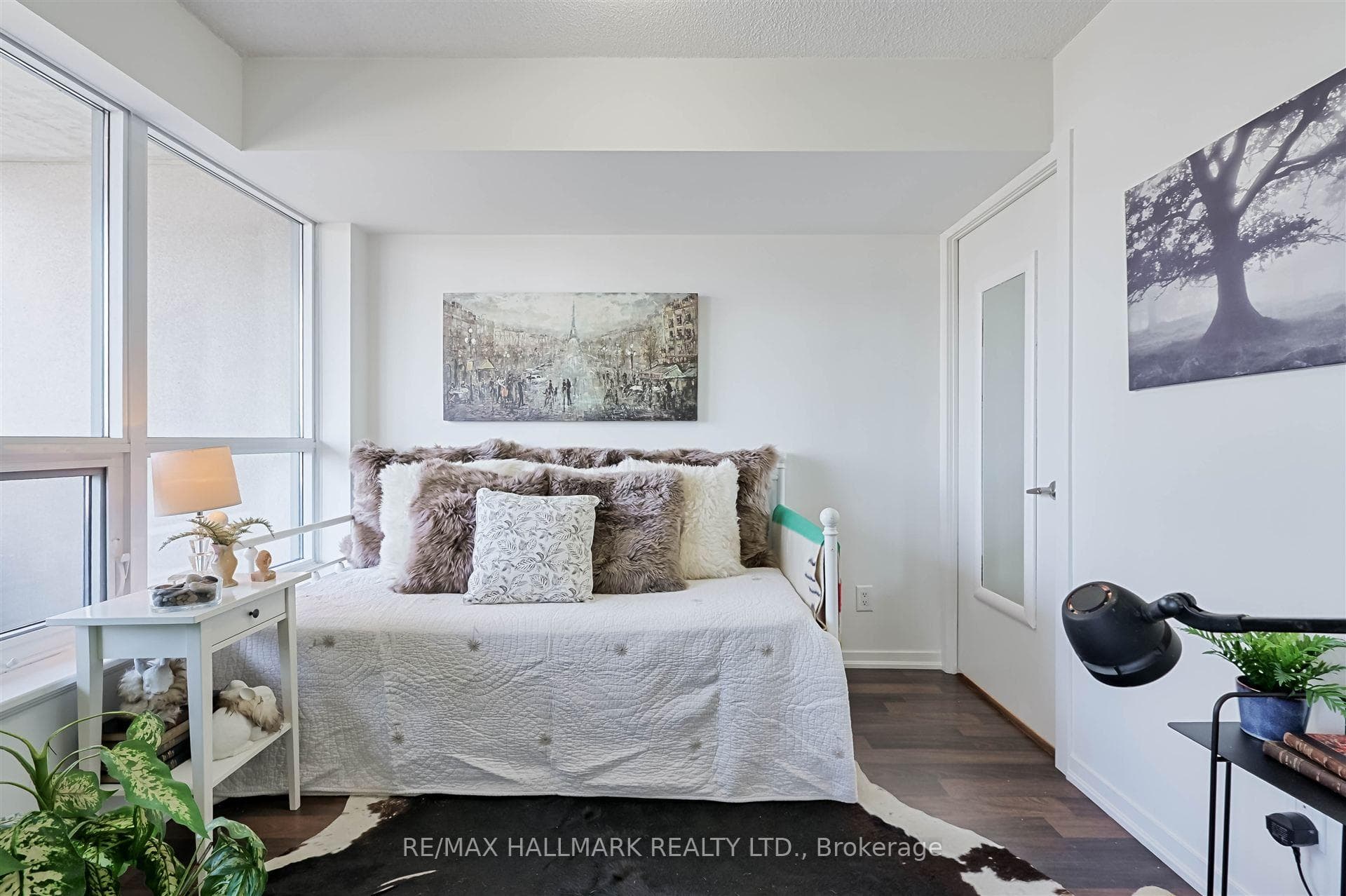38 Joe Shuster Way Unit 721 photo 25