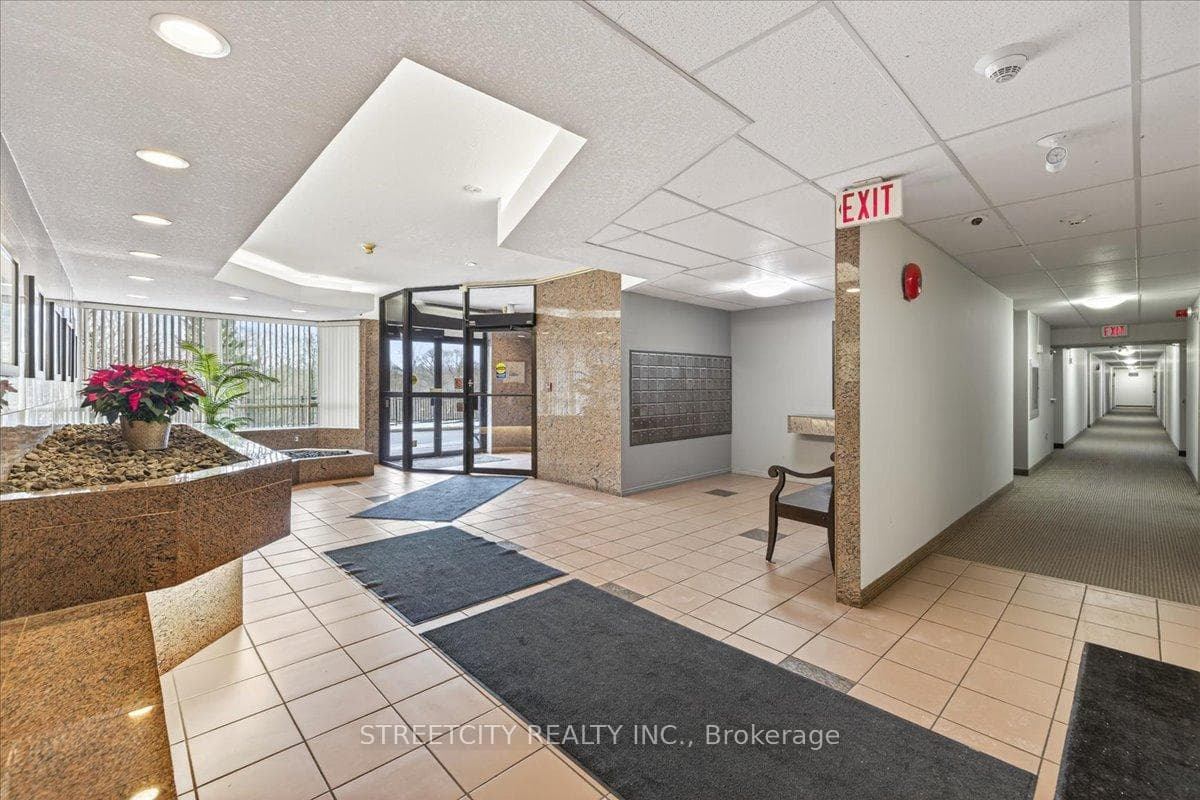 521 Riverside Drive Unit 301 photo 39
