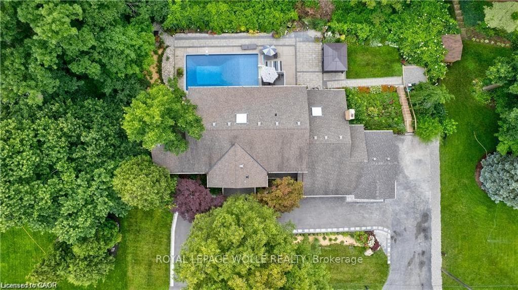355 Edgehill Drive photo 2