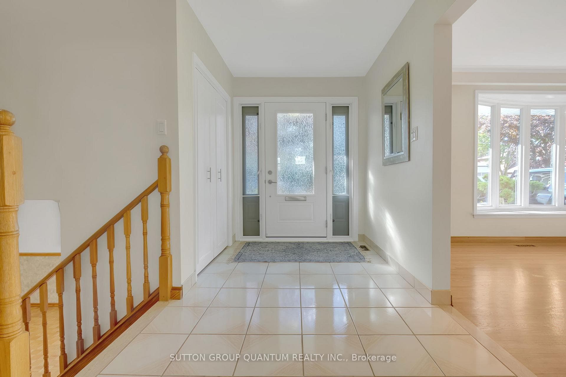 951 Streamway Crescent photo 7