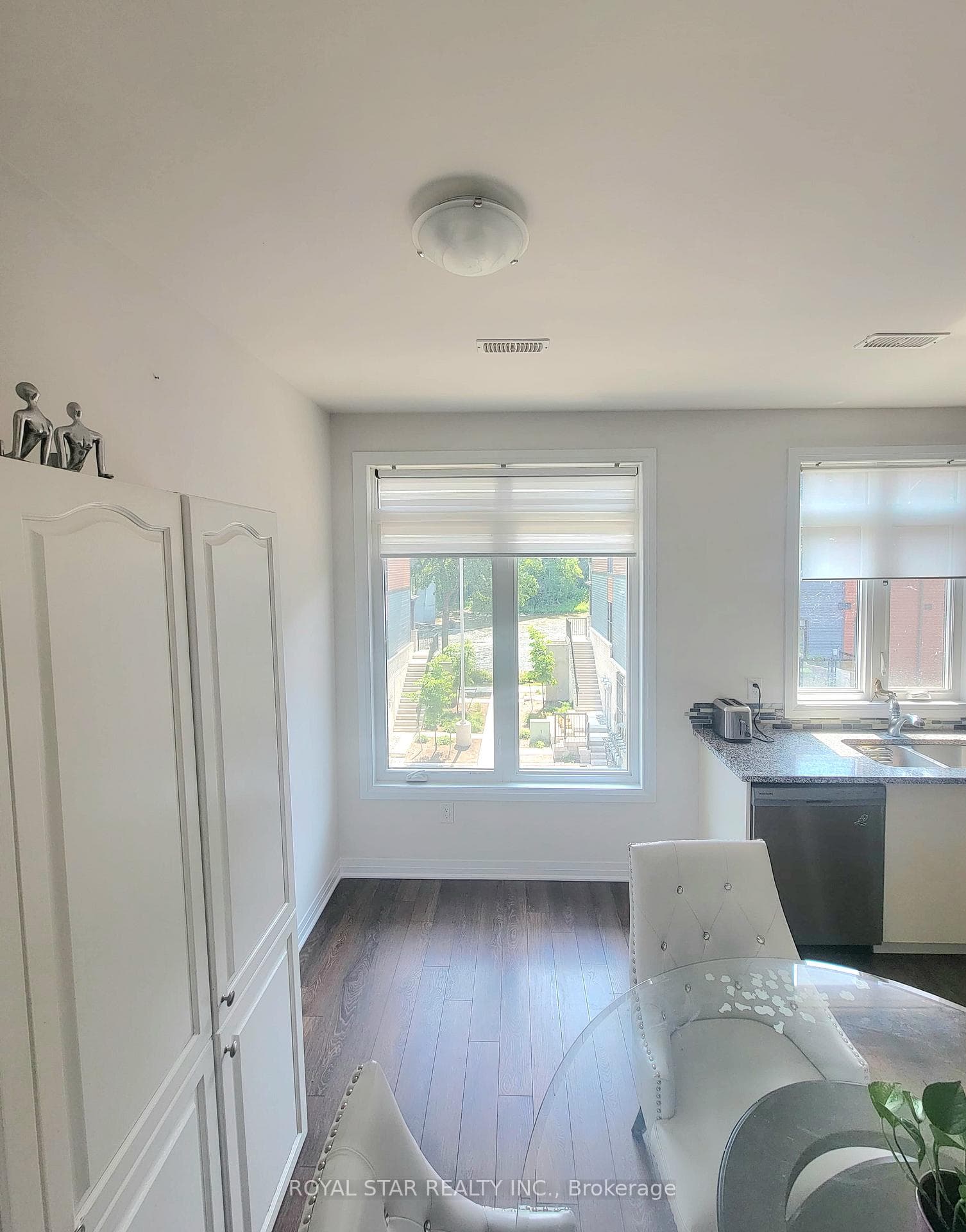 2 Willow Street Unit 33 photo 11