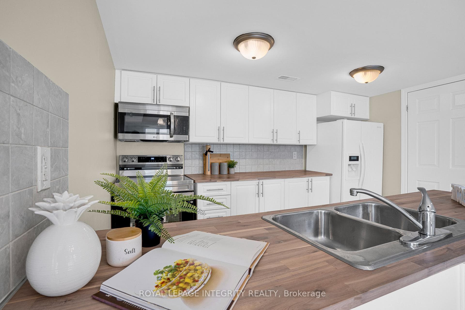 780 Chapman Mills Drive Unit D photo 9