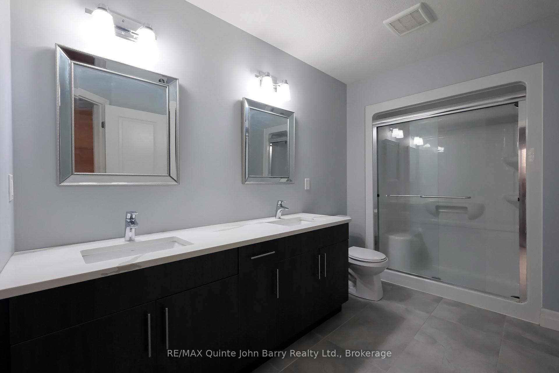 Dual sink vanity, Walk in Shower Primar