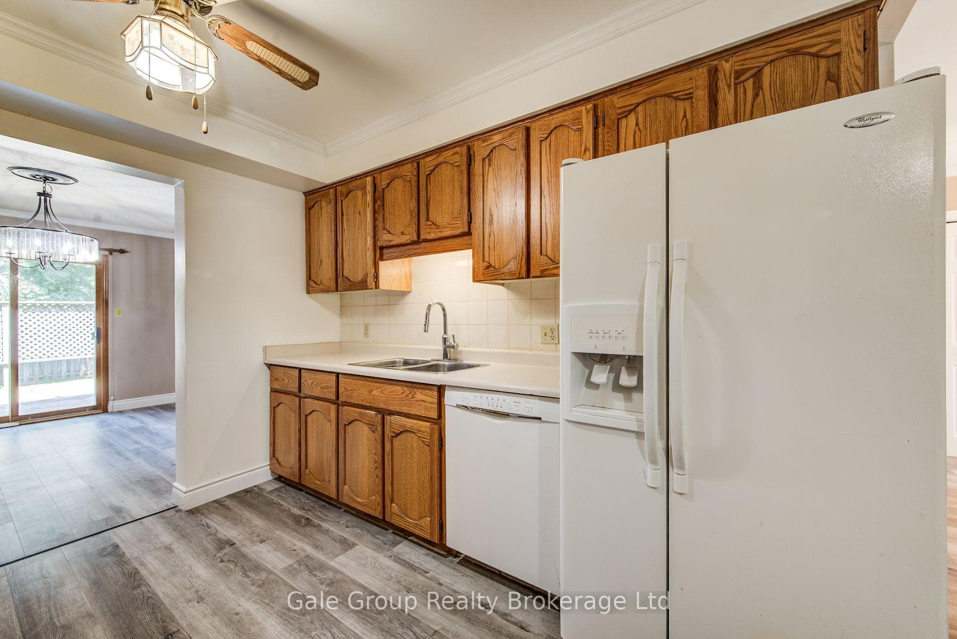 575 Springbank Avenue photo 7