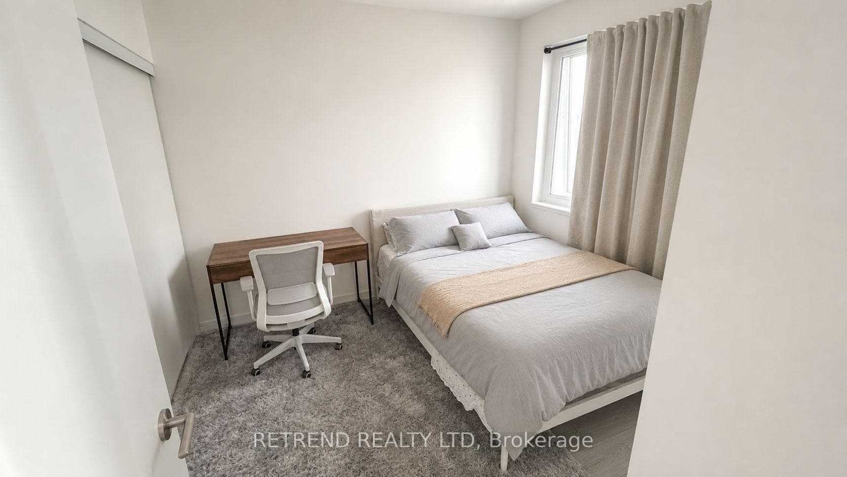 15 Ellerslie Avenue Unit 2703 photo 9