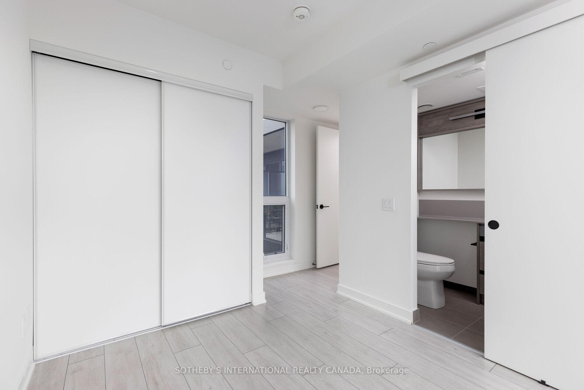 5 Lakeview Avenue Unit 708 photo 11