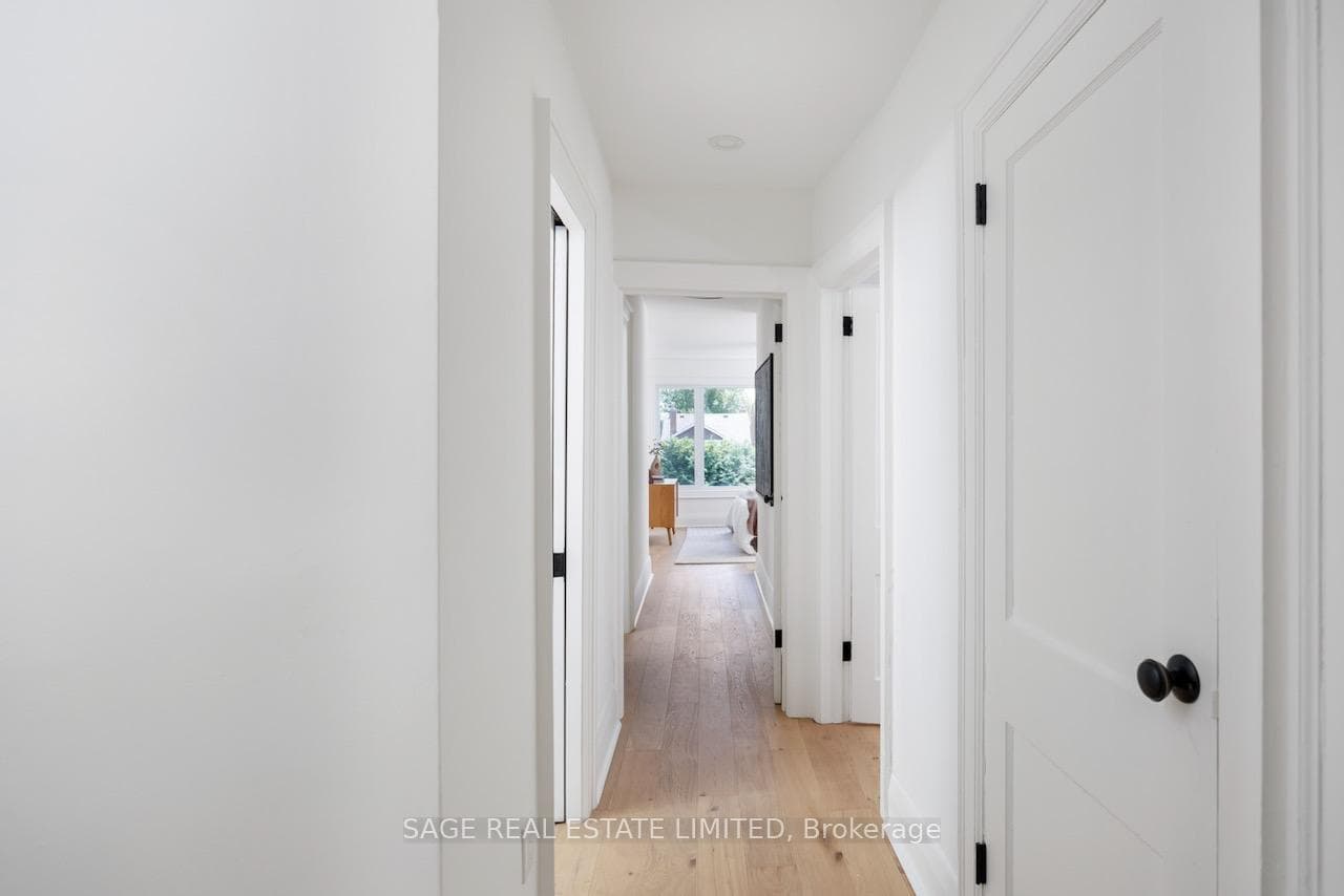 195 Albertus Avenue photo 17