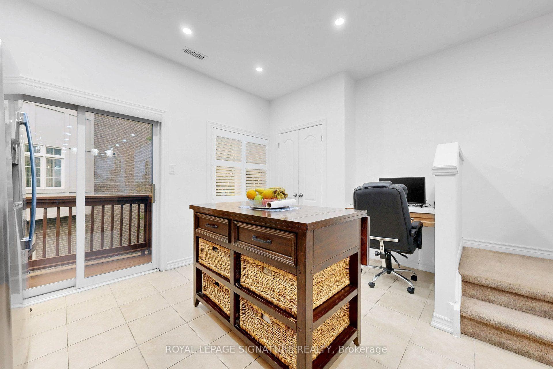 51 Piggott Mews photo 21