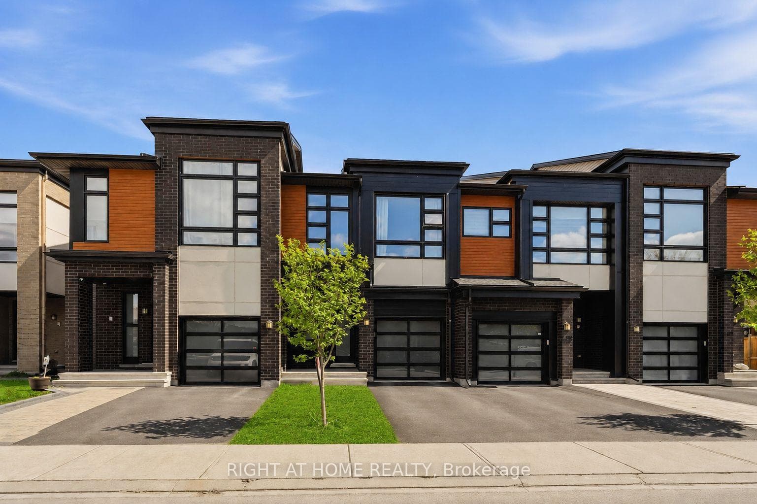 424 Markdale Terrace photo 1