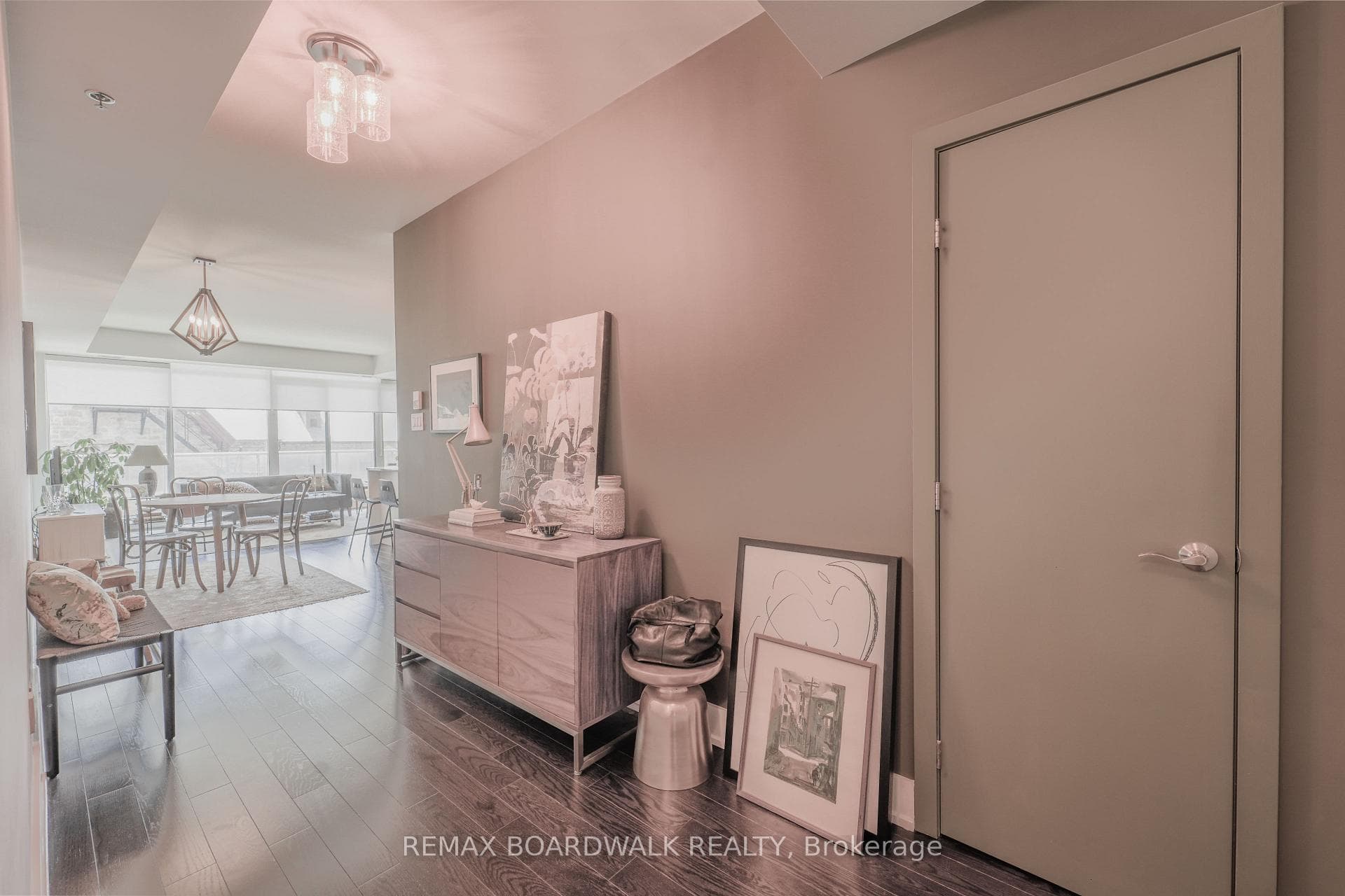98 Richmond Road Unit 301 photo 6