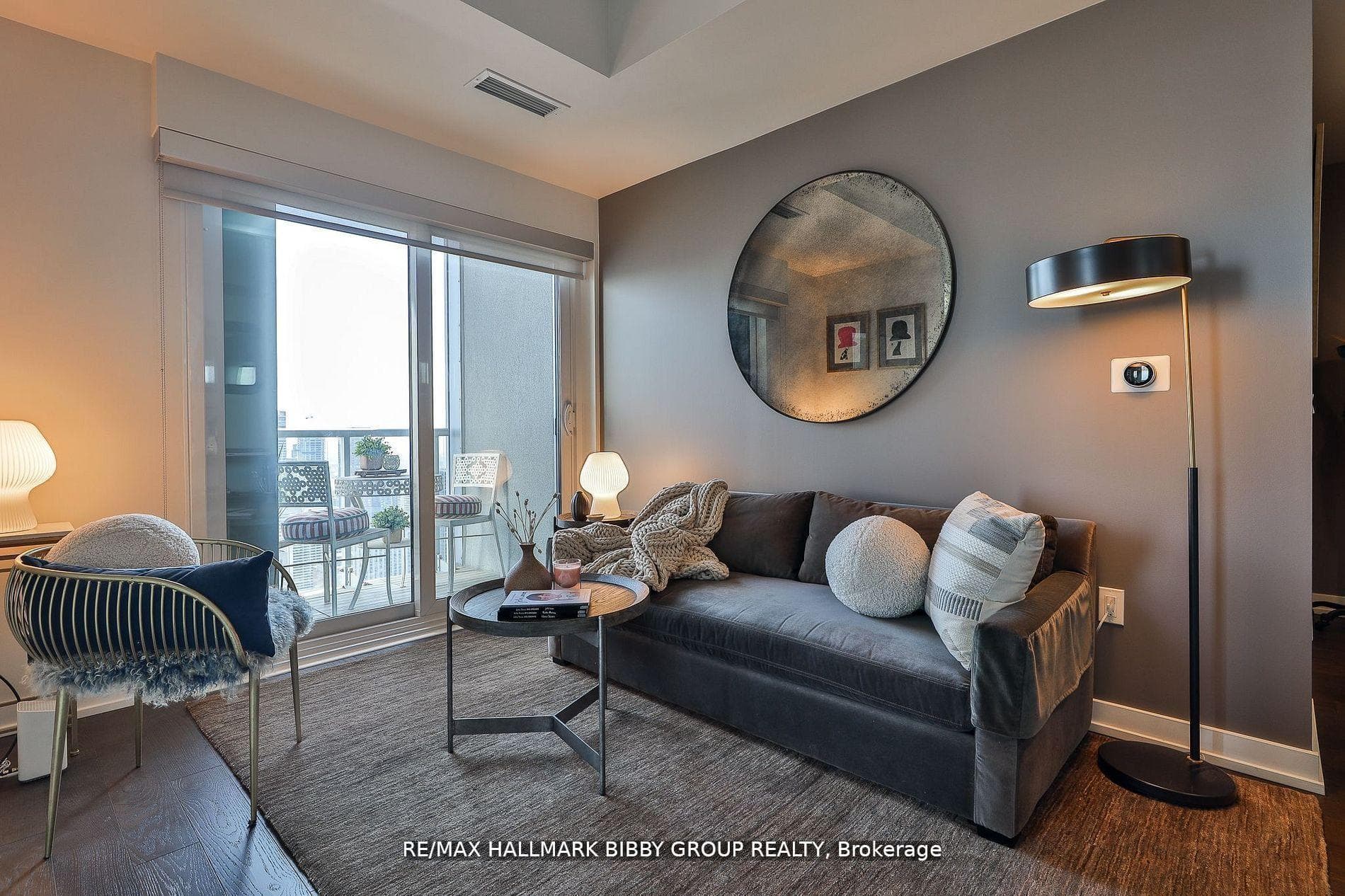 1 Yorkville Avenue Unit 5008 photo 4