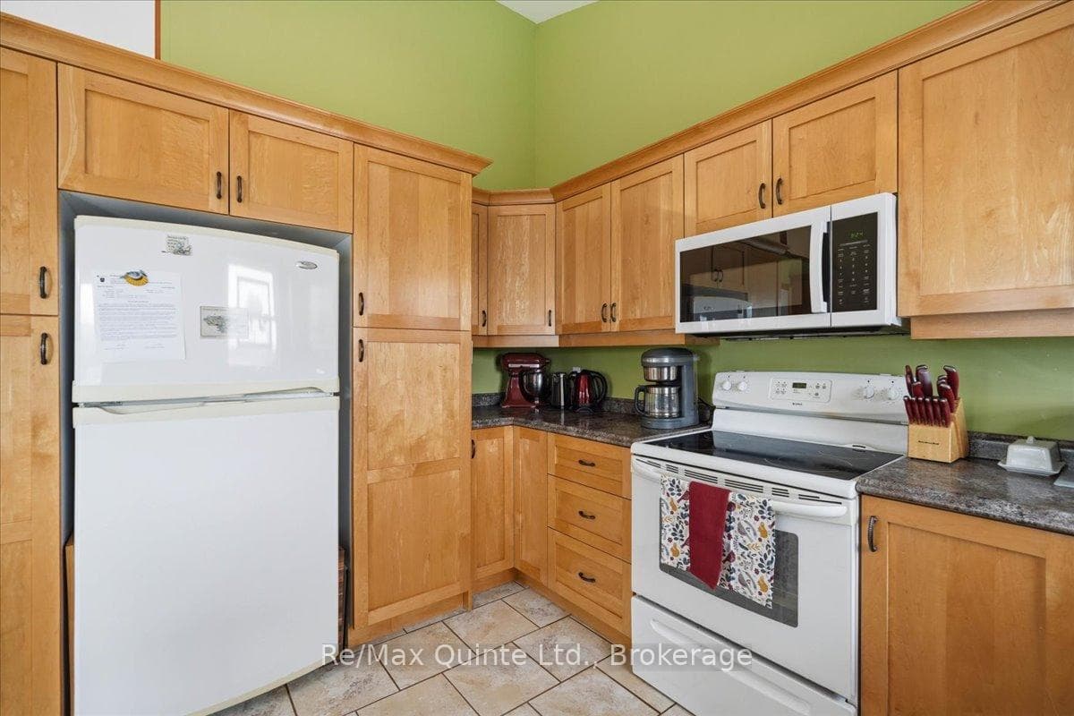 168 Schoolhouse Road photo 18