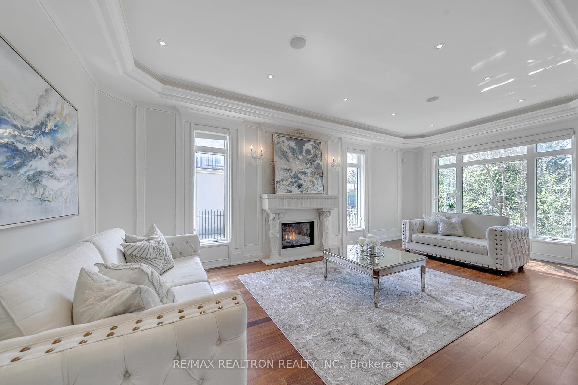 2706 Bayview Avenue photo 9