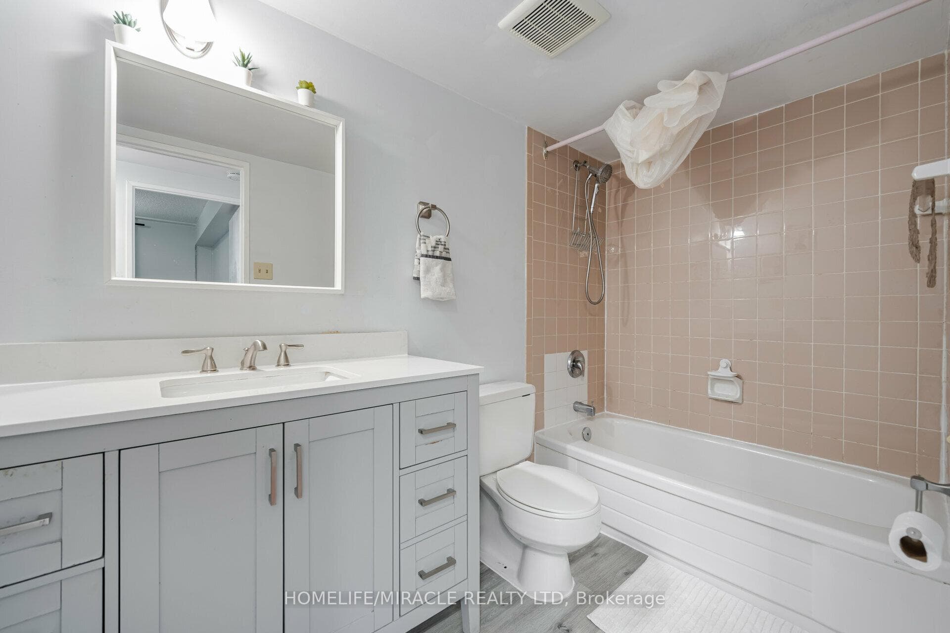 5580 Sheppard Avenue Unit 305 photo 20