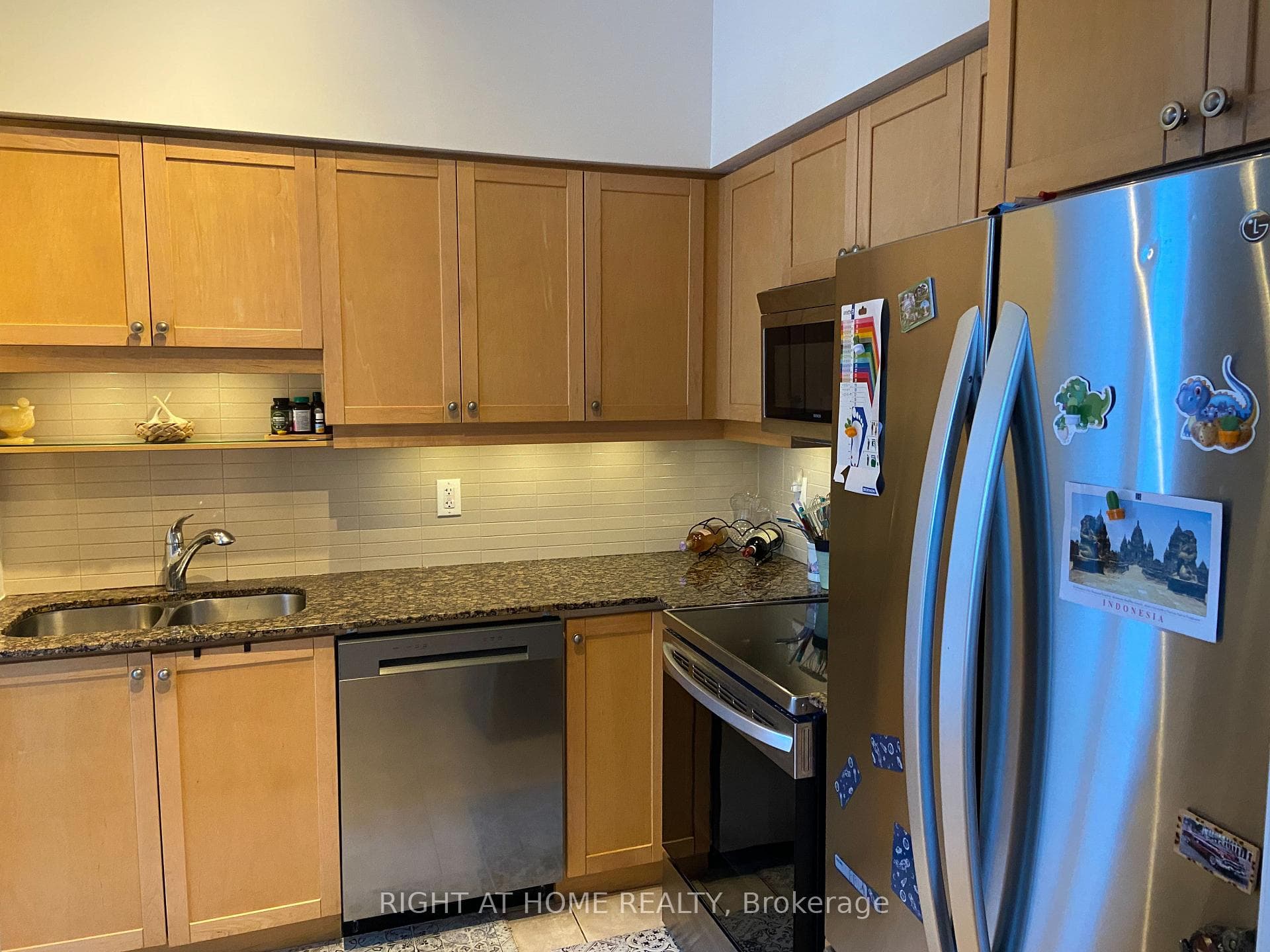 58 Marine Parade Drive Unit 401 photo 11