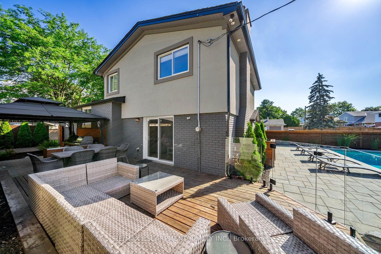 134 Fairwood Place photo 37