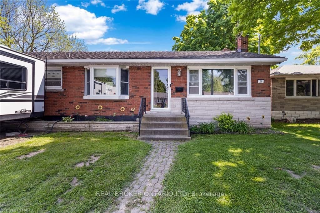 21 LINDEL Crescent photo 23