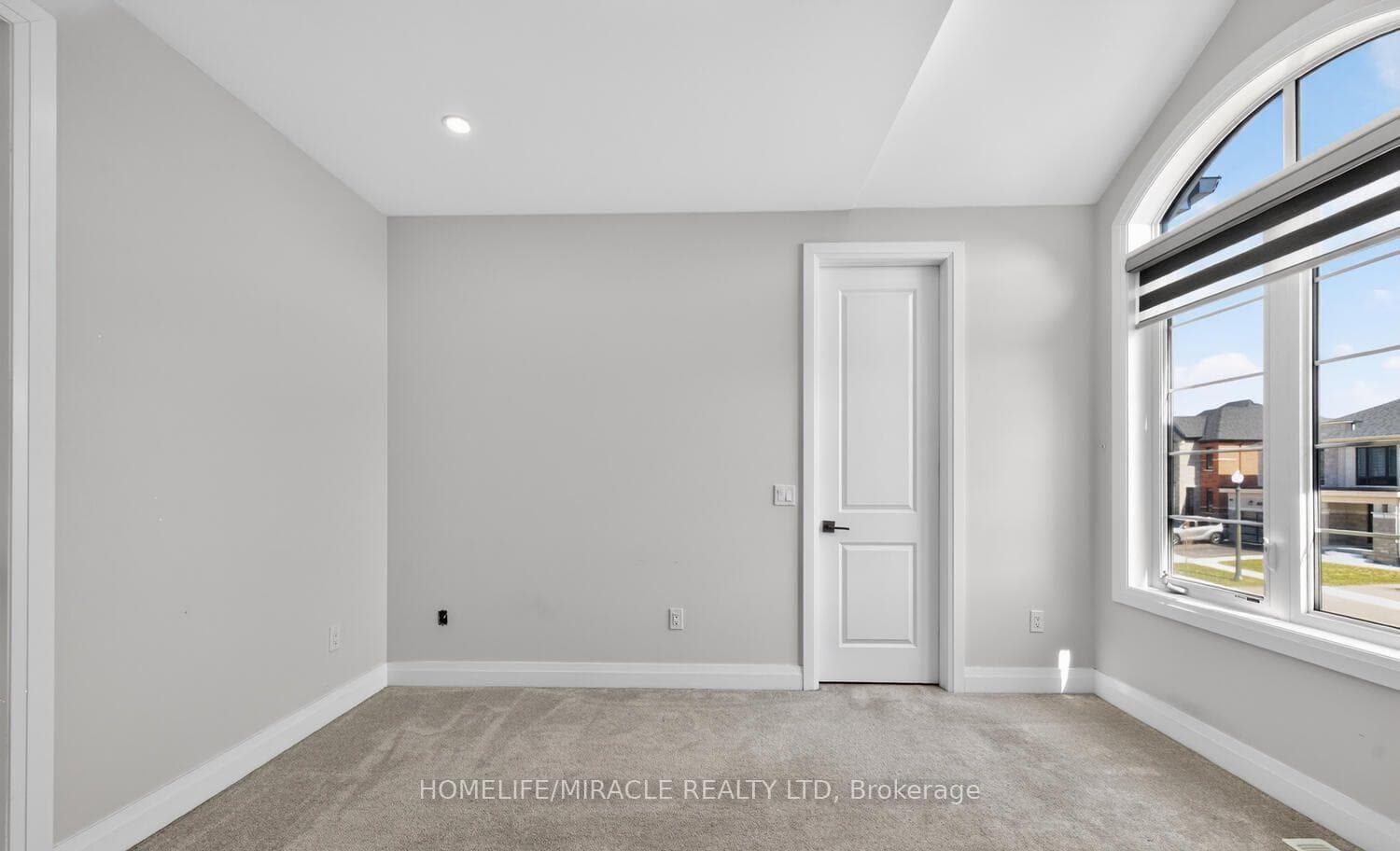 1032 Edinburgh Drive photo 36