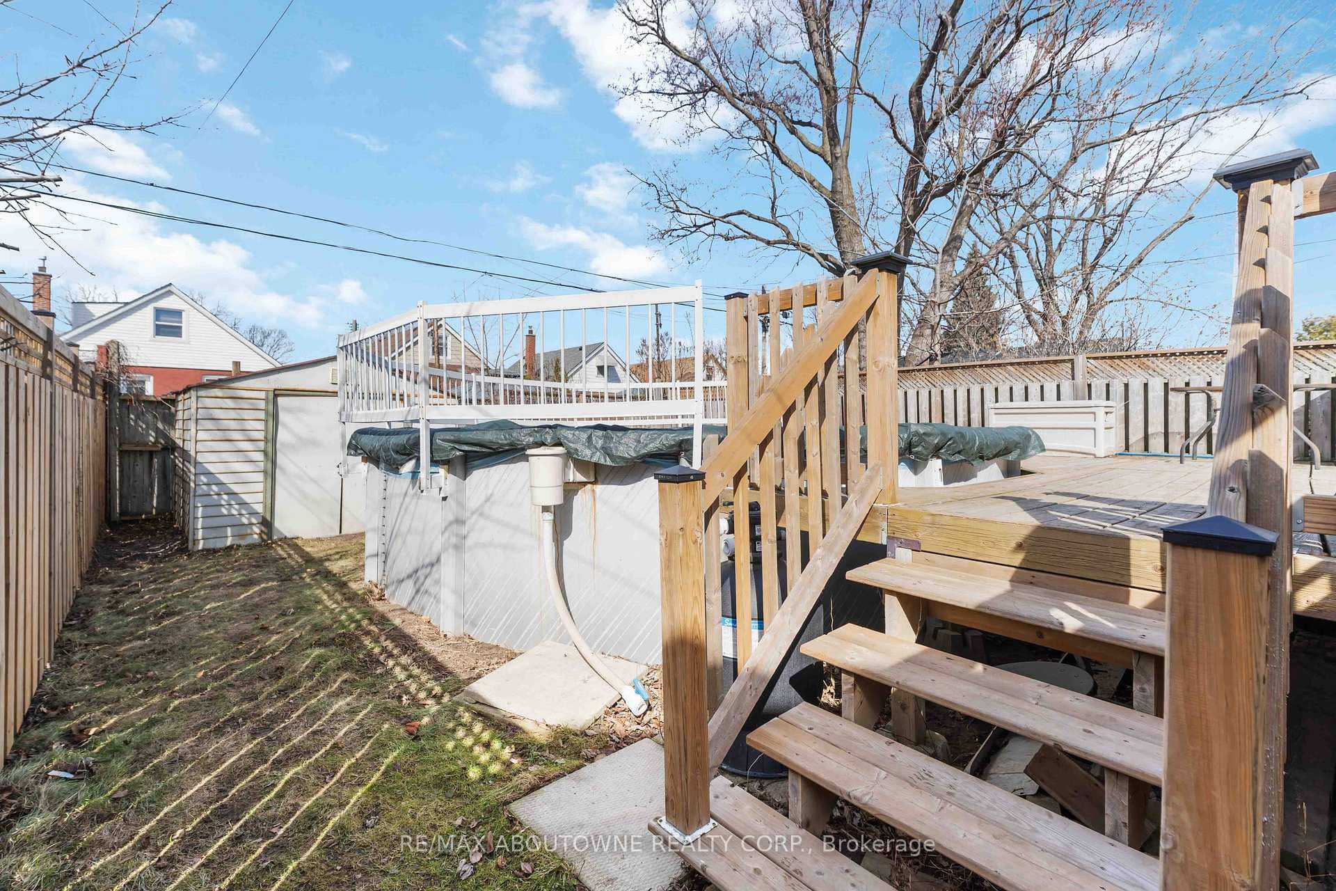 54 Weir Street photo 36